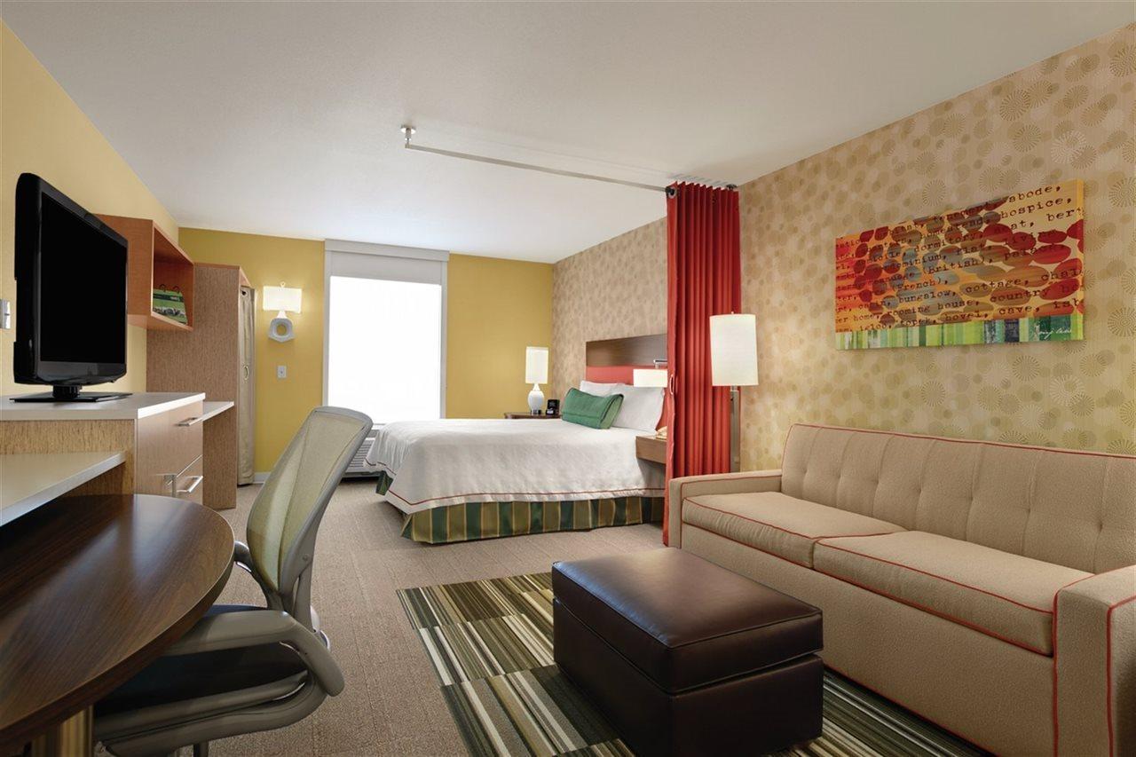 Home2 Suites By Hilton Tampa Usf Near Busch Gardens Exterior photo